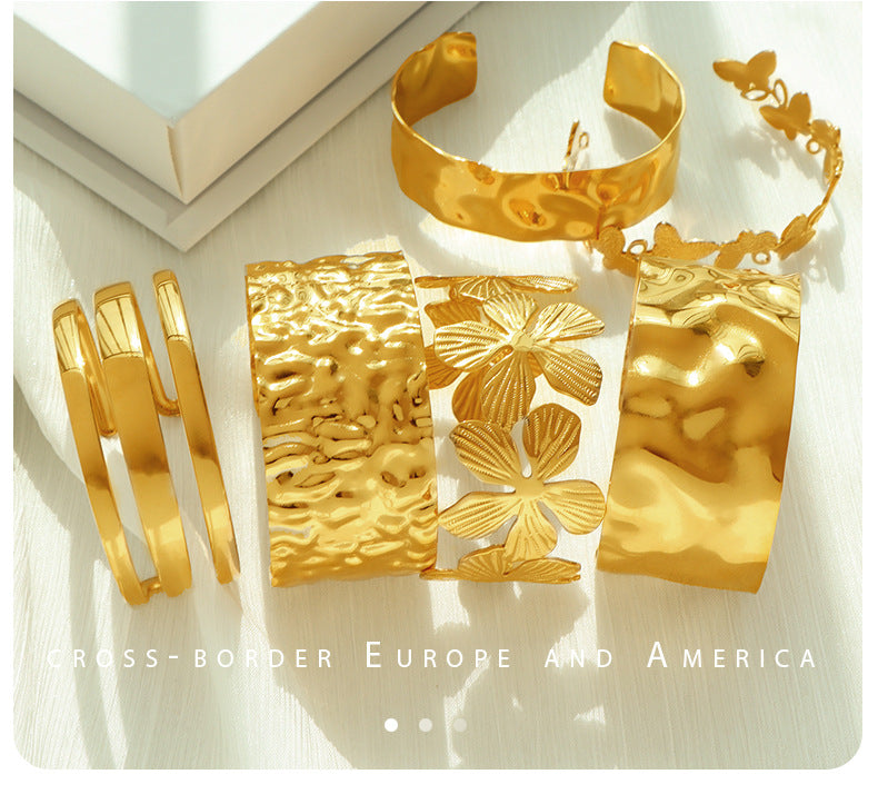 Open-End Gold Statement Bracelet