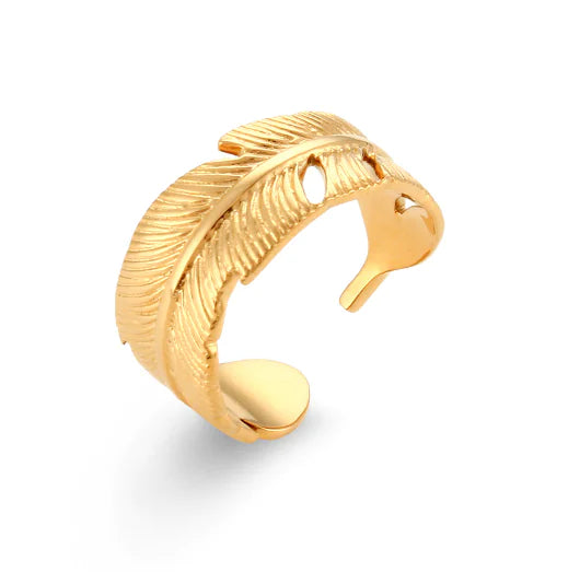 Light Luxury Gold Hollow Stainless Steel Ring Design