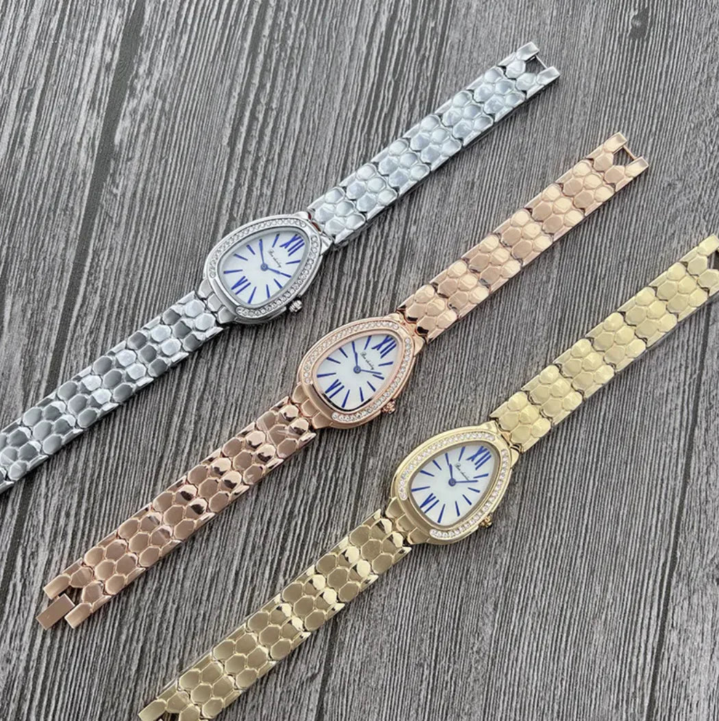 Women's Elegant Quartz Watch with Steel Belt